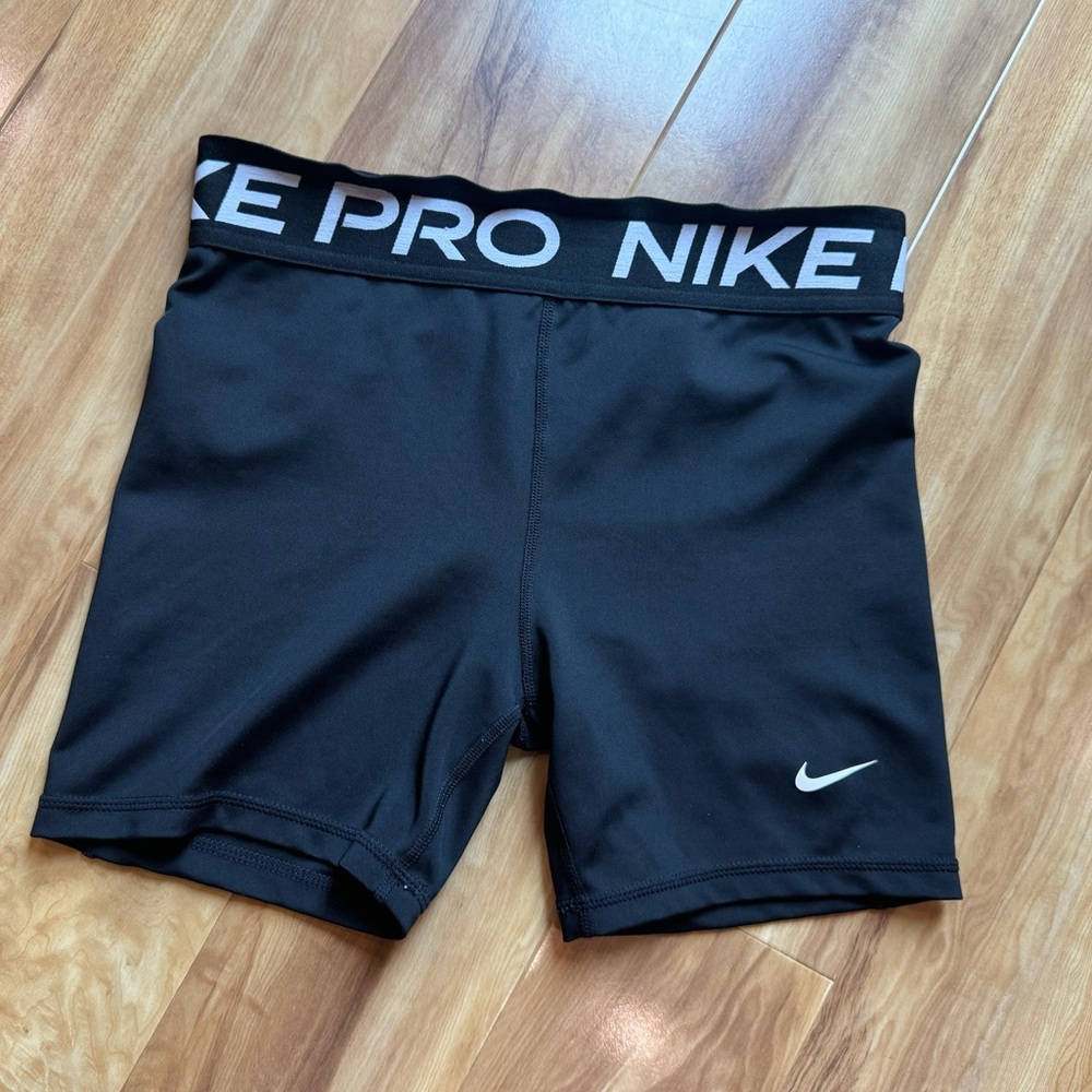 Youth XL Black Nike Pros